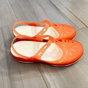 Crocs peach Mary-jane shoes, platform, size 9